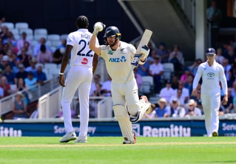 Glenn Phillips of New Zealand acknowledges his century.