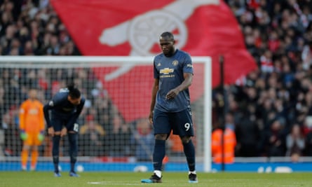 Romelu Lukaku missed two golden chances to score on a frustrating day for Manchester United.