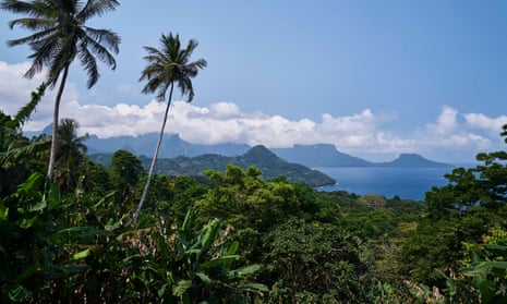 Príncipe Island with palm trees