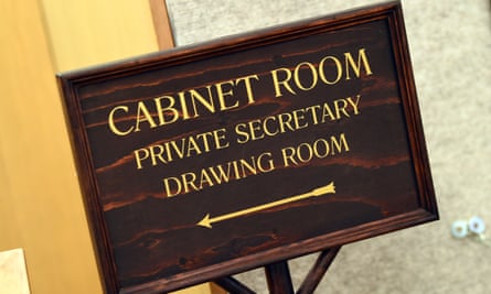A Cabinest Room sign from the auction of The Crown props at Bonhams