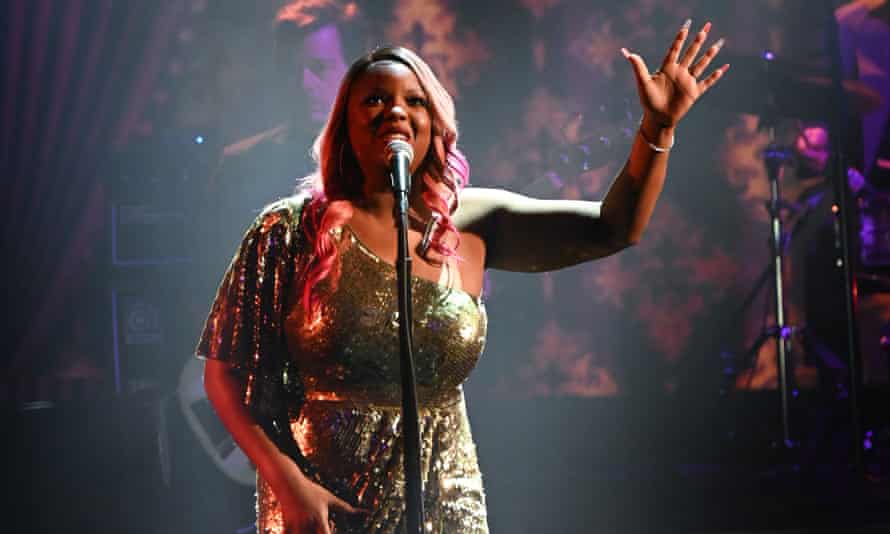 Lady Wray on stage