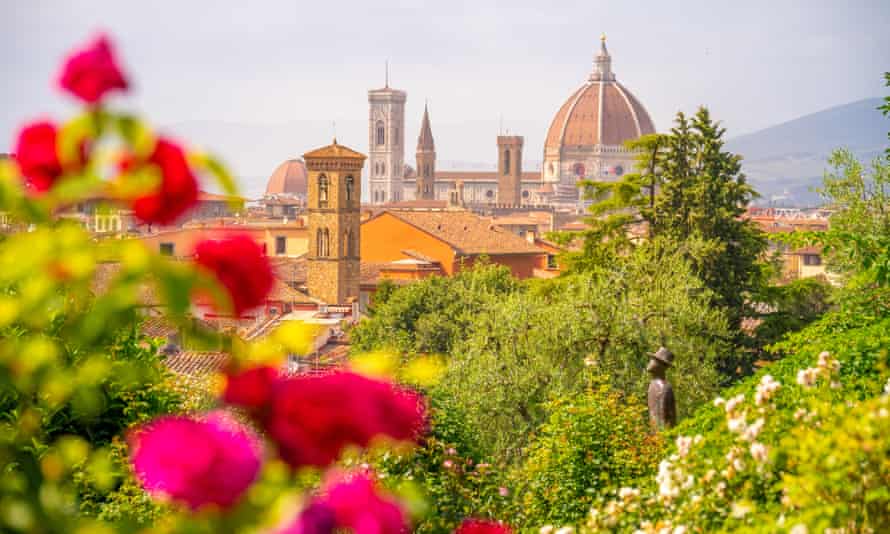 ‘From my car I caught glimpses of the dome of Florence’s cathedral.’