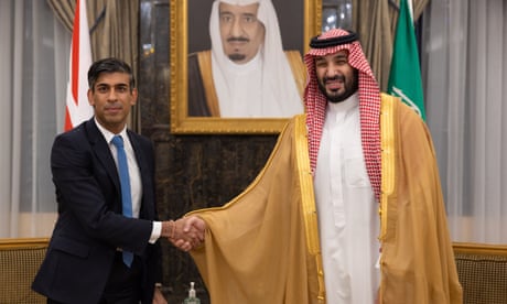 Rishi Sunak shakes hands with Mohammed bin Salman