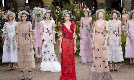 Haute couture fashion week gets pastels, petals and pinkness | Fashion ...