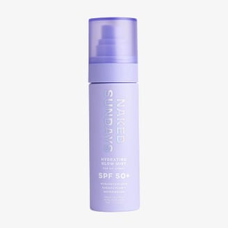 Naked Sundays protector solar en spray fijador SPF50+.