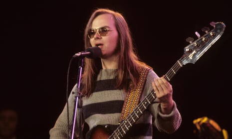 Walter Becker performing with Steely Dan in 1973.