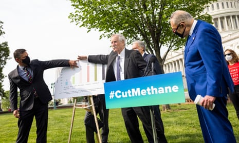 Democrats at a news conference ahead of a Senate vote to reverse the Trump-era policy that limits regulation of methane.