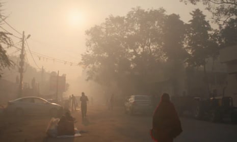 Smog in Delhi, in the film Invisible Demons.