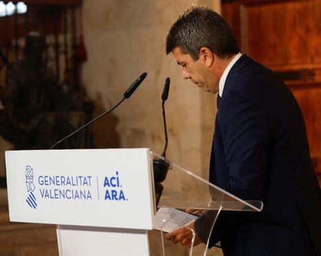 Valencia’s regional leader, Carlos Mazón, makes an official statement at the Palau de la Generalitat Valenciana.