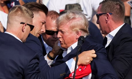 Donald trump surrounded by people