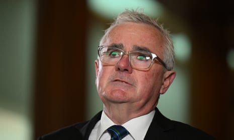 'Groomed for future gambling:' Andrew Wilkie tables bill targeting in-game gambling – video