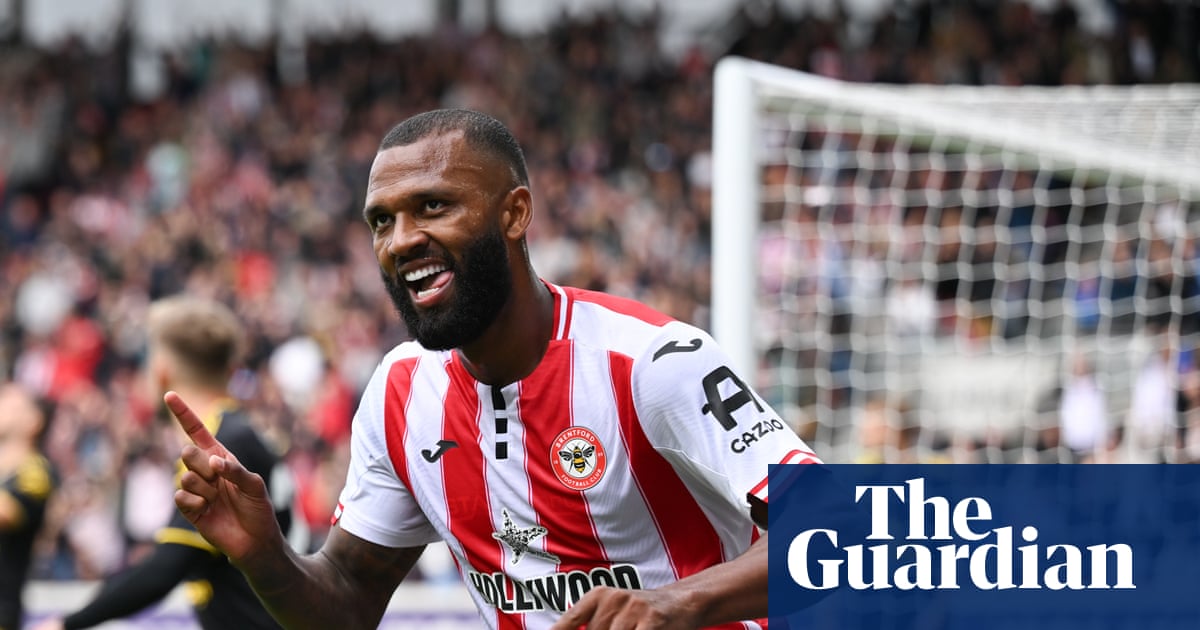 Bruno Fernandes blows penalty as Manchester United lose at Brentford
