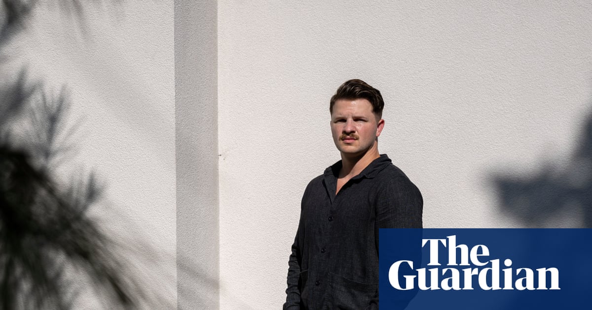 Friends end up blocking you': Northwestern Mutual sold college grads a dream job. They left in ruin and debt