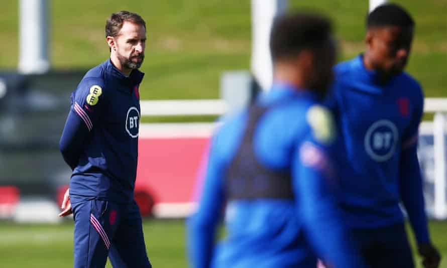 Italy’s World Cup nightmare reminds Gareth Southgate of England lows | England 2 Southgate presides over England training at St George’s Park on Friday