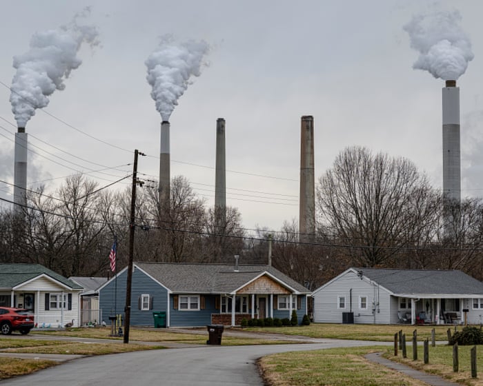 World must cut emissions by 18% in four years ‘to find our way back’, UN says
