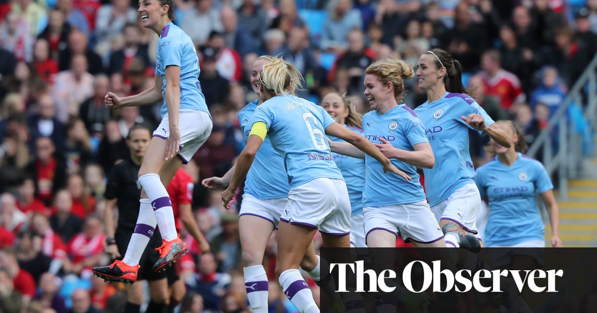 Caroline Weir fires Manchester City to opening-day win over United in WSL