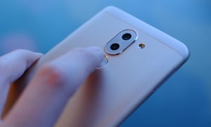 The fingerprint scanner on the back of the Honor 6X is very good.