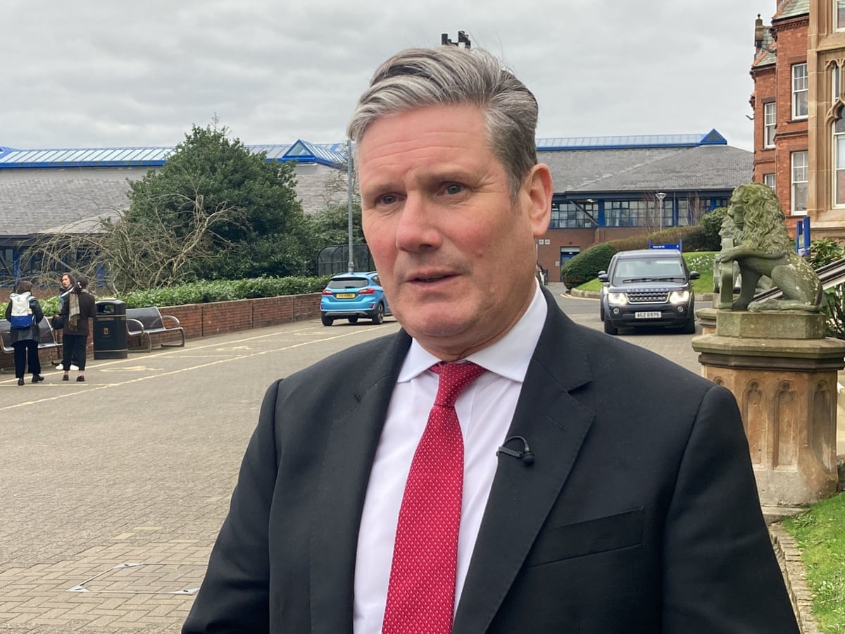 Whiskers of Wisdom: Larry's Favorability Surpasses Sunak, Starmer - Larry's Growing Popularity