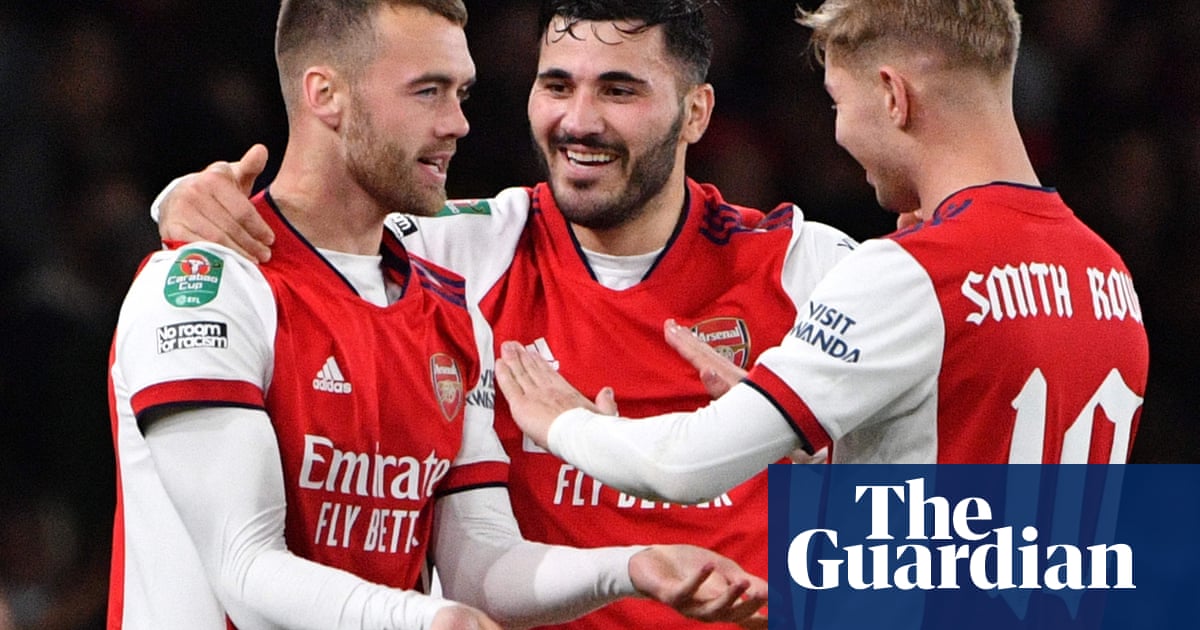 Calum Chambers’ instant impact sends Arsenal on way to Leeds win