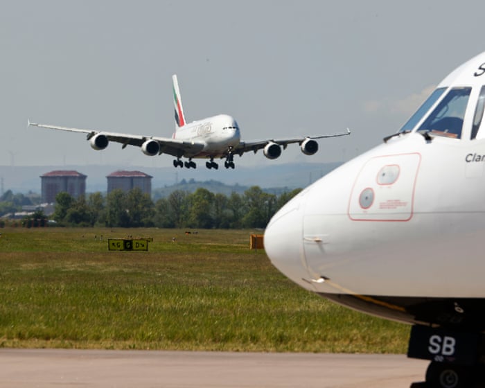 Woman who booked flight to Italy but did not board has child benefits stopped