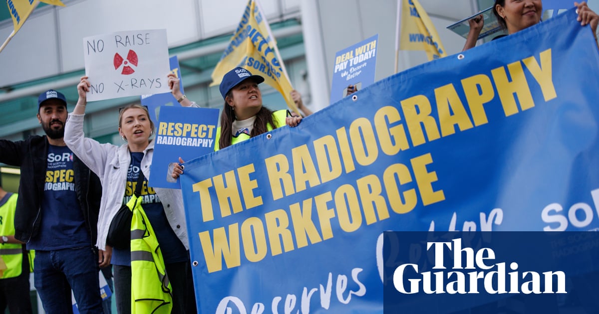 Radiographers' strike on Tuesday 'will stop thousands in England getting scans'