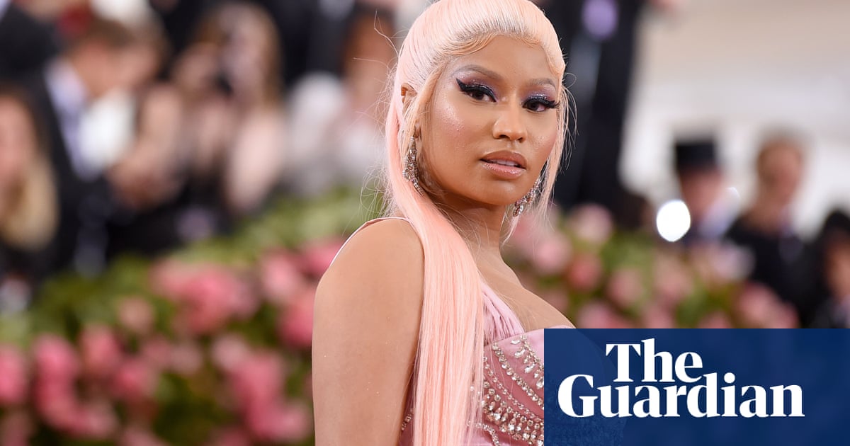 Nicki Minajs mother files $150m lawsuit against driver accused of killing father
