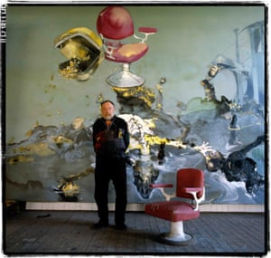 Paul Rebeyrolle dans son atelier à Boudreville, 1988