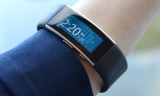 Microsoft Band 2 fits under a shirt cuff, isn’t sweaty and doesn’t have to feel tight on your wrist.