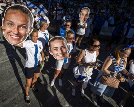 Finnish fans get into nan mood.