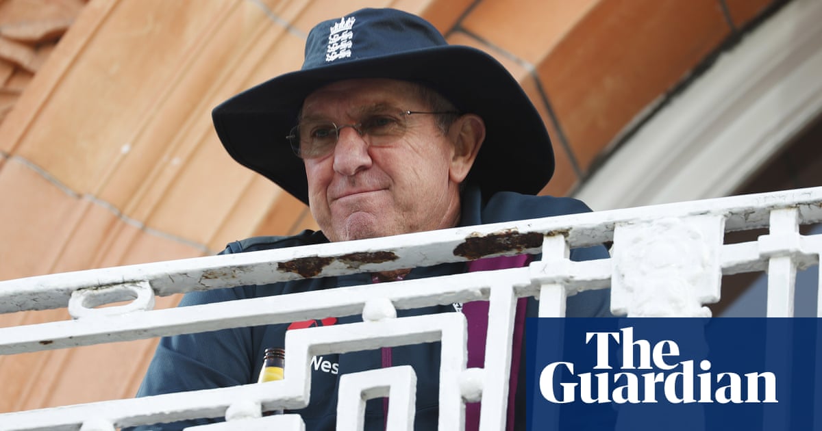 Trevor Bayliss in frame to succeed Justin Langer as Australia head coach