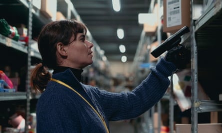 Joana Santos in On Falling