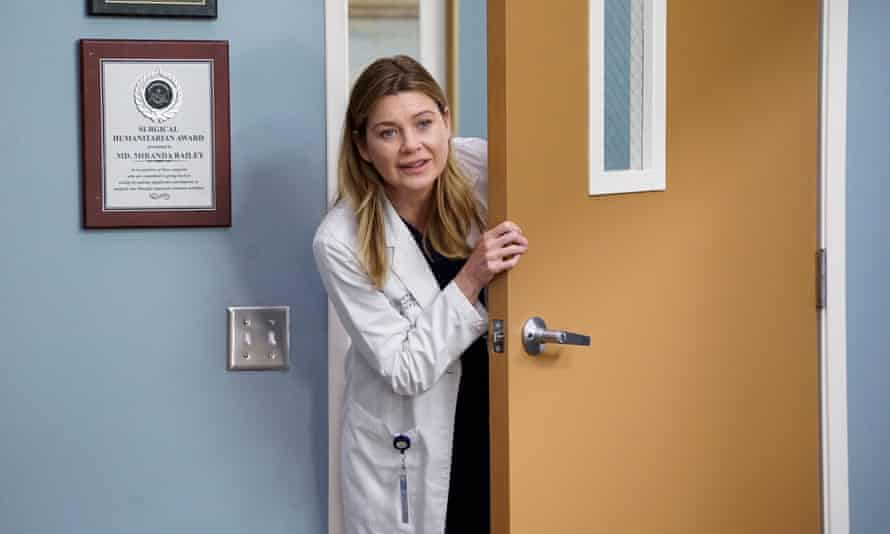 الن پمپئو در فصل 16 سریال Grey's Anatomy.