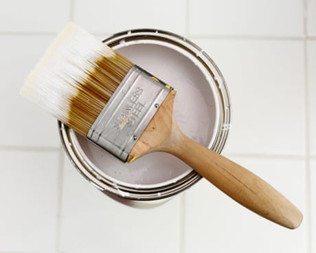 AI helps find formula for paint to keep buildings cooler