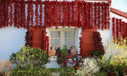 Chillies adorn a houe in Espelette.