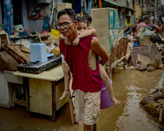 Declare climate crisis a global public health emergency, experts tell WHO
