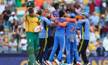 India celebrate their final victory