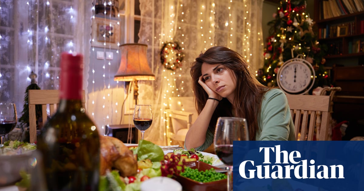 ‘It’s so crushing’: US families navigate divide over politics during the holidays ‘It’s so crushing’: US families navigate divide over politics during the holidays