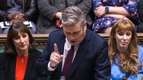 Starmer accuses Truss of 'hiding away' from questions on Kwarteng sacking – video