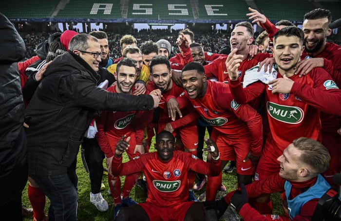 Marseille Humbled By Fourth Tier Amateurs In Coupe De France Football The Guardian