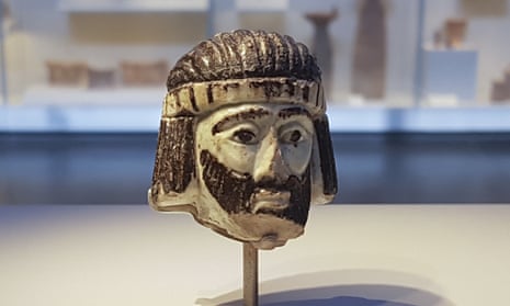 The biblical-era figurine of a king’s head has been put on display at the Israel Museum.
