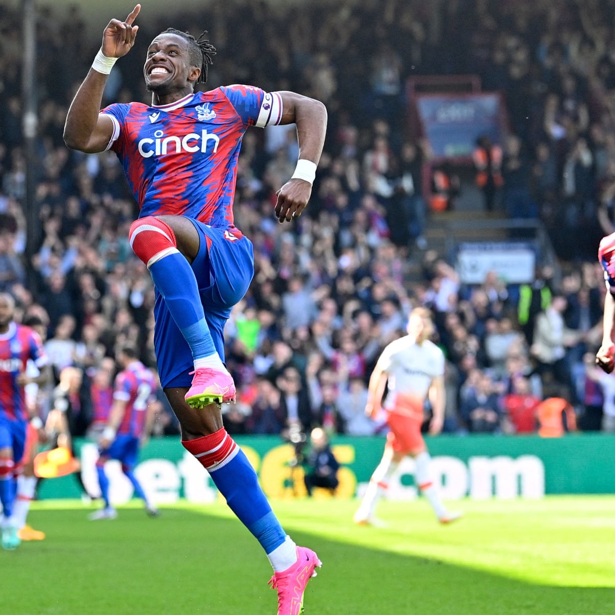 Crystal Palace vs West Ham: Eberechi Eze penalty clinches seven-goal thriller