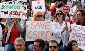 Protesters opposed to CSIRO job cuts