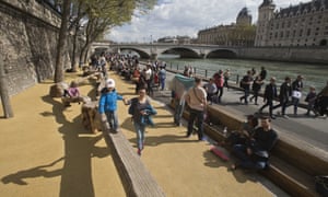 The mayor of Paris, Anne Hidalgo, has unveiled a new car-free zone along the Seine river to fight pollution