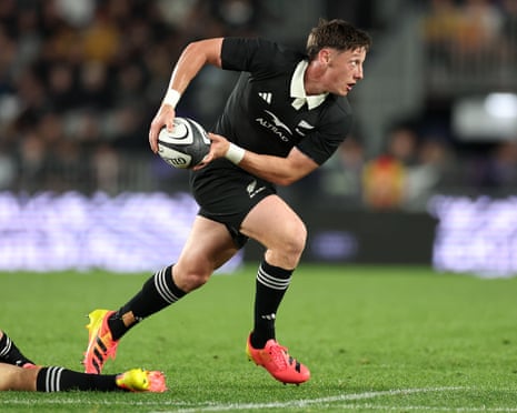 Cam Roigard pulls the strings for the All Blacks