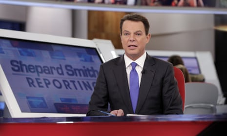 Shepard Smith, one of the more reliable journalists at Fox News, has squabbled with conspiracy-theories loving Tucker Carlson.