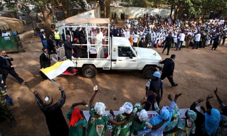 Pope Francis in the mostly Muslim PK5 neighbourhood of the Bangui.