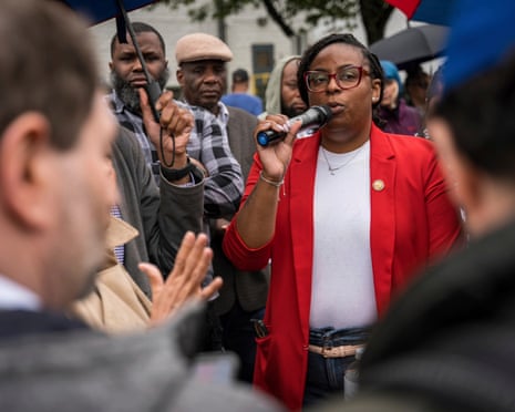 LaMonica McIver demands the release of Newark Mayor Ras Baraka after his arrest while protesting outside an ICE detention prison, 9 May 2025.