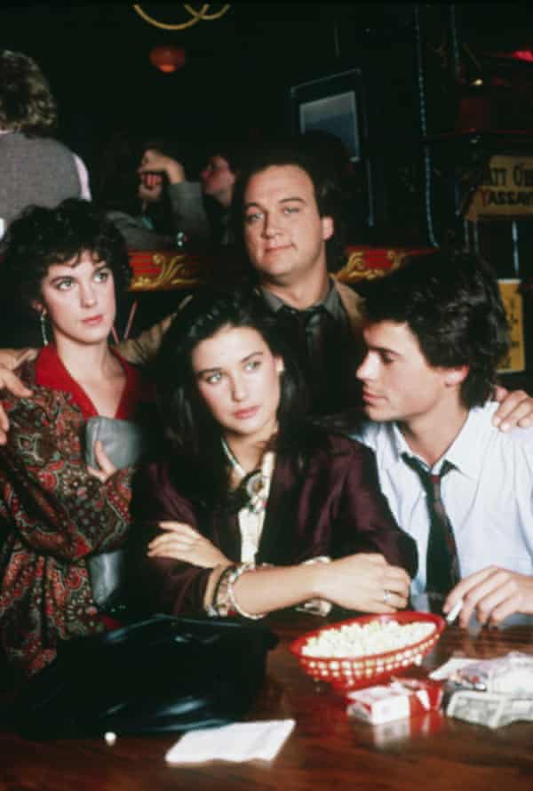 Elizabeth Perkins (left) with Demi Moore, Jim Belushi and Rob Lowe in her debut film, 1986’s About Last Night