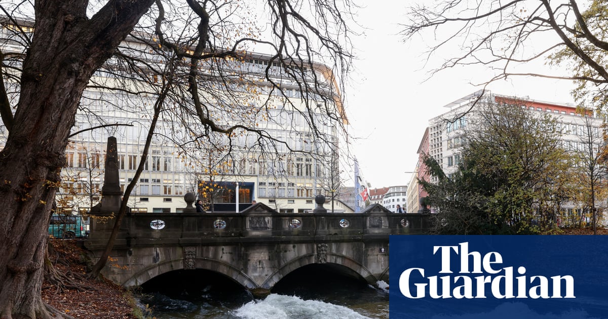 Munich’s surfers foiled again as authorities remove access to famous river wave