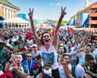 La Coppa del Mondo oltre lo stadio: festival, campi di allenamento e l'eredità culturale globale